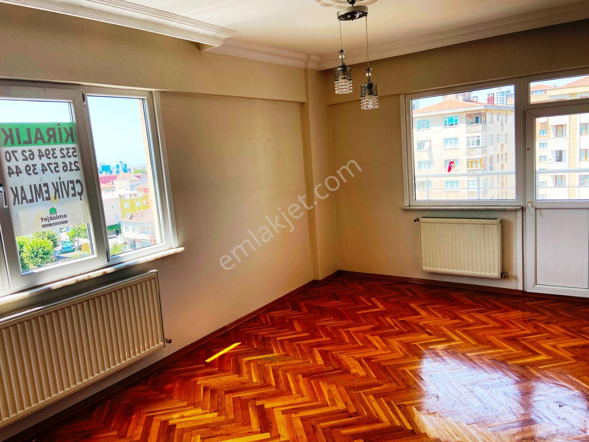 Çevik 'ten İçerenköyde Kiralık 2+1 Daire. - Görsel 4