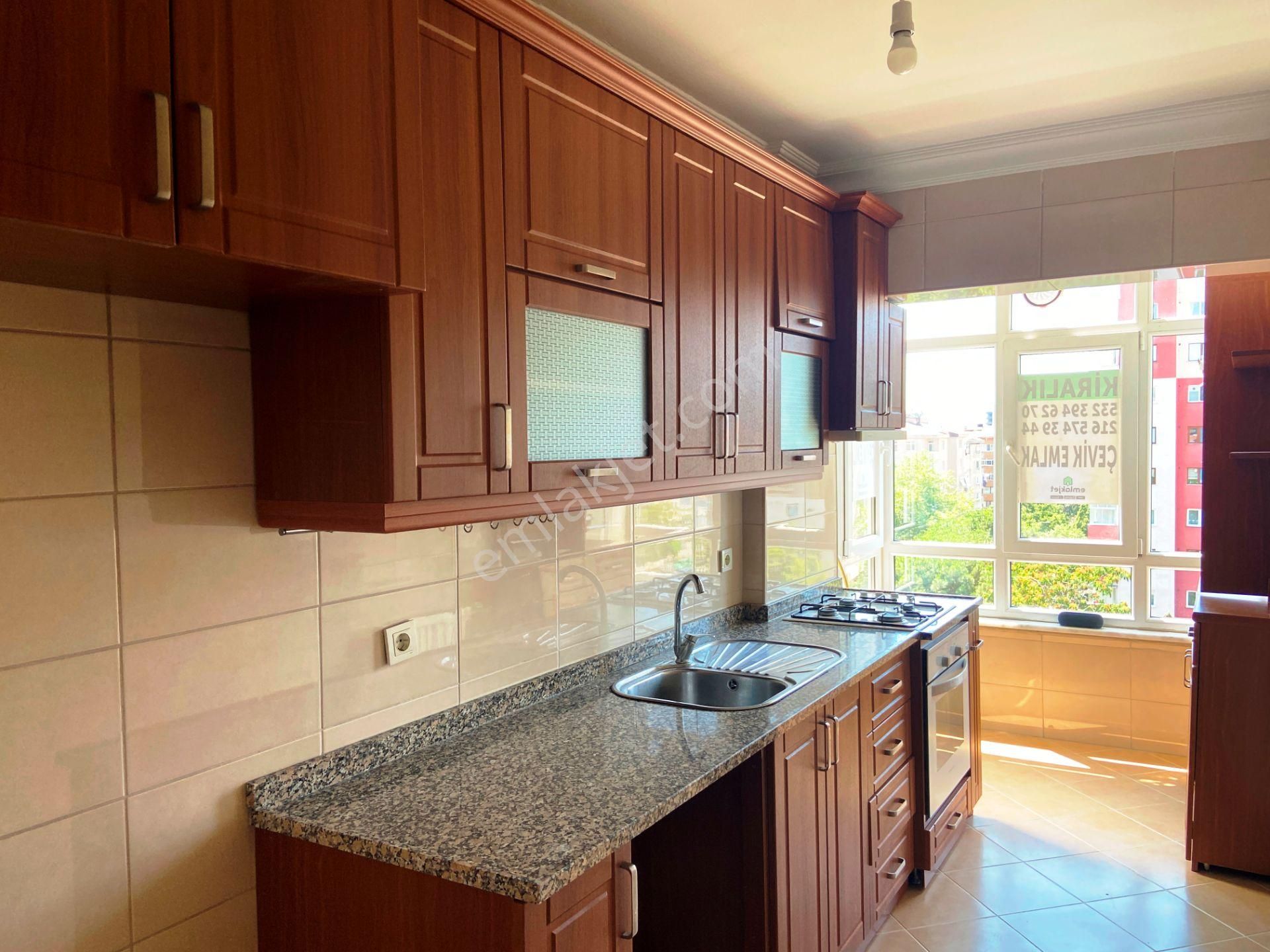 Çevik 'ten İçerenköyde Kiralık 2+1 Daire. - Görsel 16