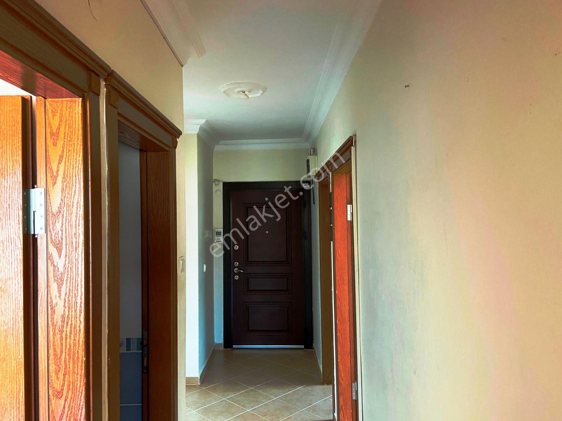 Çevik 'ten İçerenköyde Kiralık 2+1 Daire. - Görsel 8