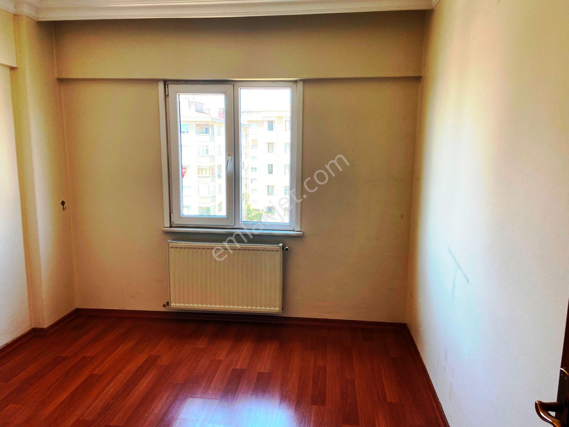 Çevik 'ten İçerenköyde Kiralık 2+1 Daire. - Görsel 9