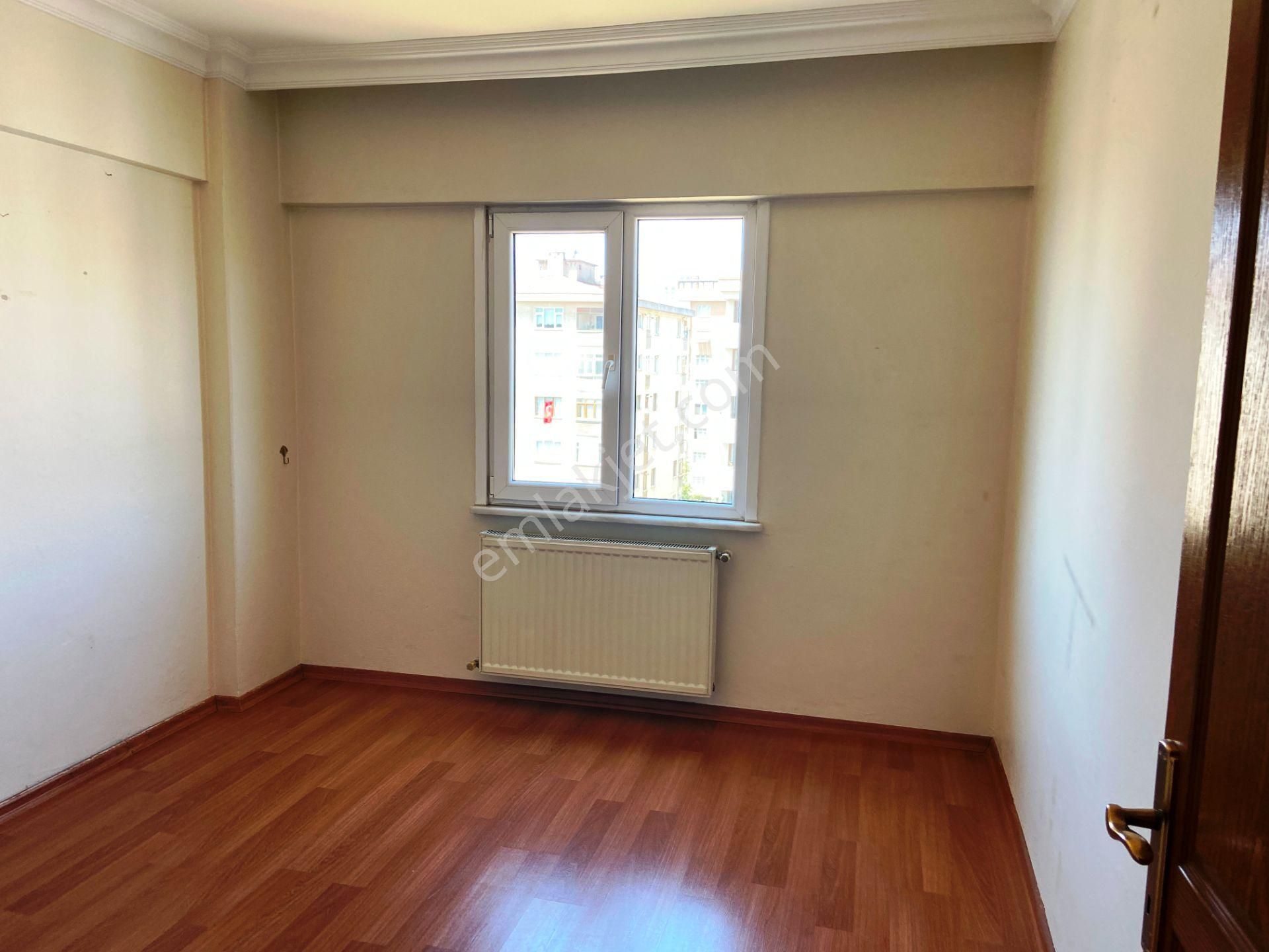 Çevik 'ten İçerenköyde Kiralık 2+1 Daire. - Görsel 10