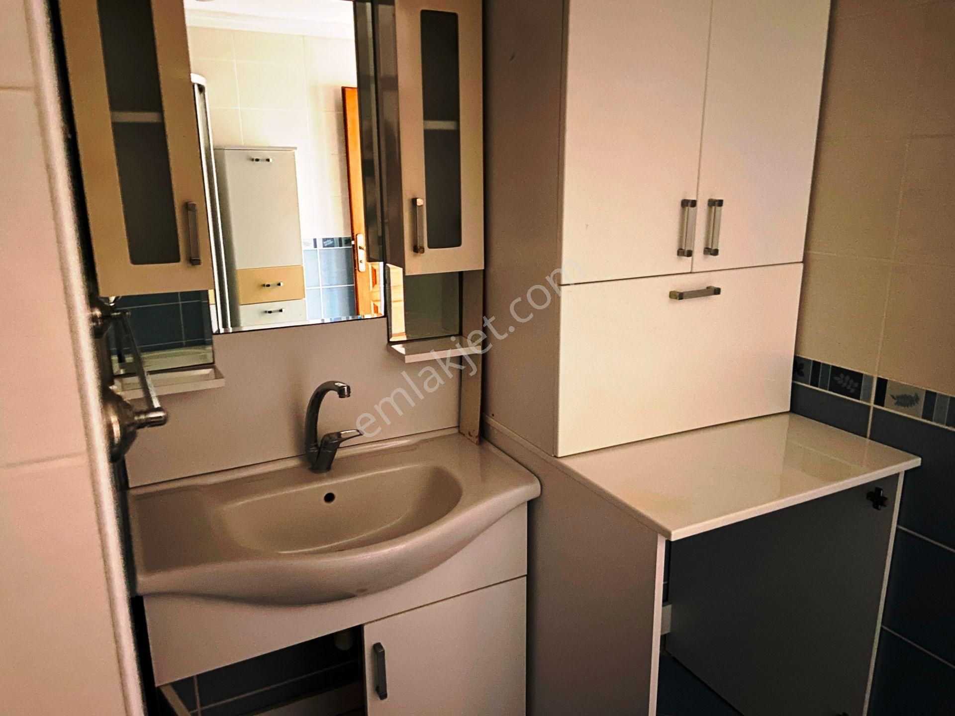 Çevik 'ten İçerenköyde Kiralık 2+1 Daire. - Görsel 22