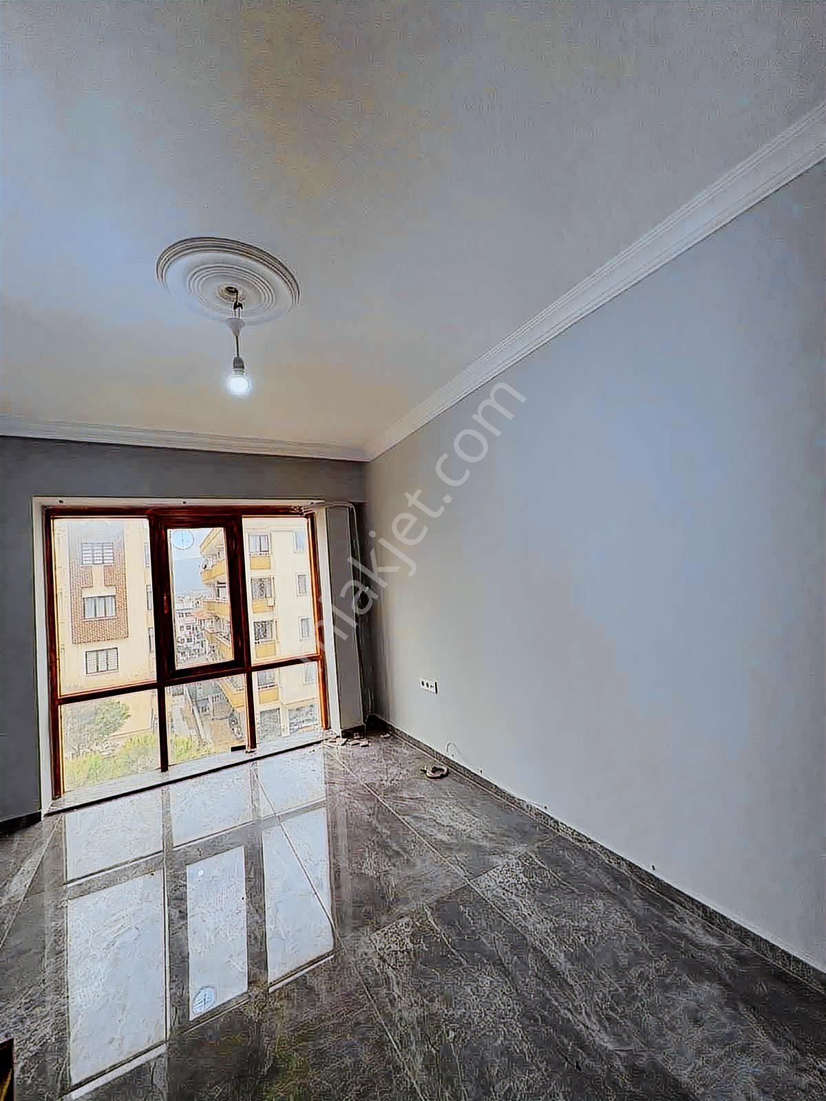 Muğla Merkez'de 2+0 Kiralık Ofis