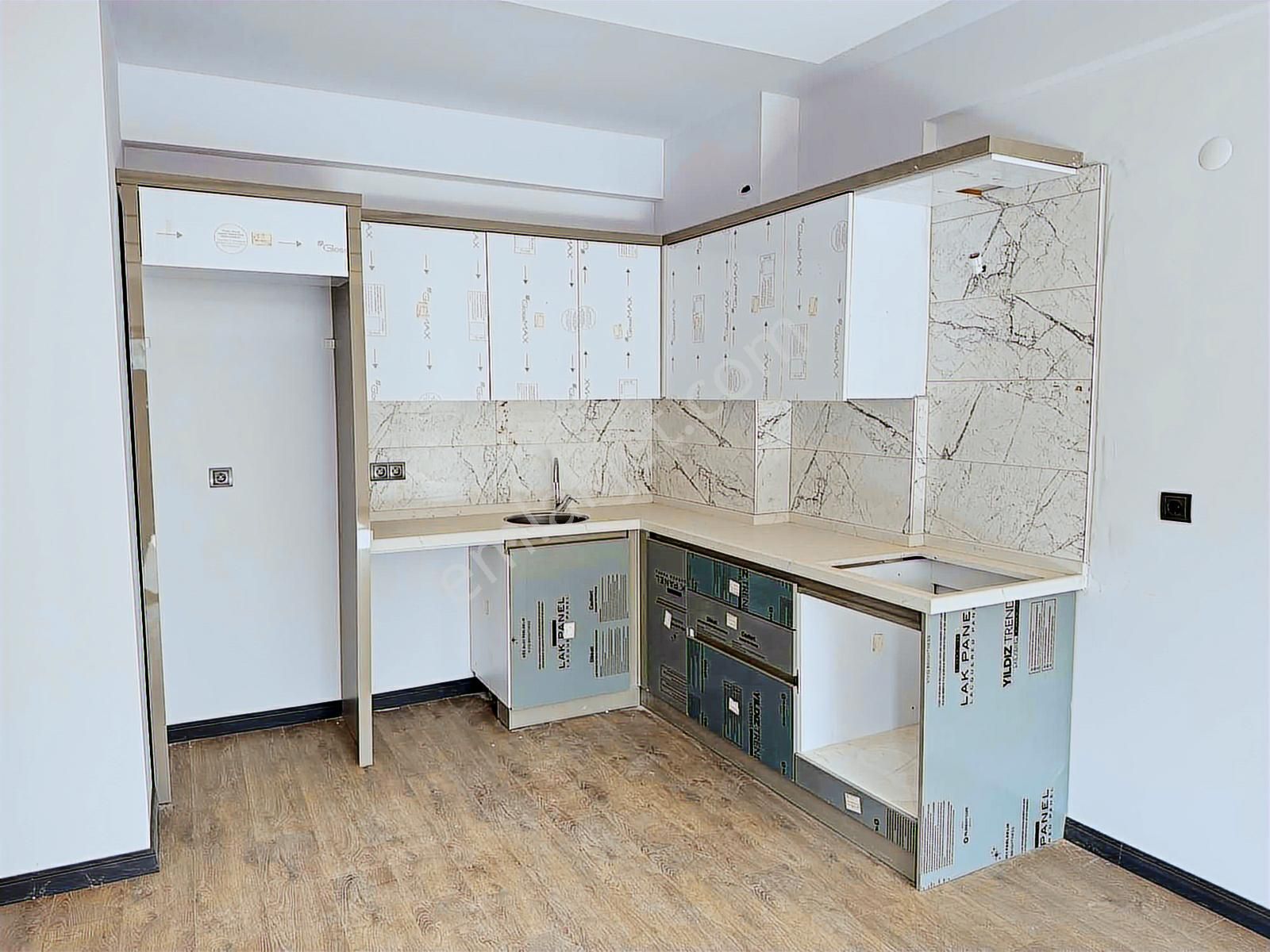 Kuşadası Davutlar Merkezde 2+1 Ferah Ve Uygun Fiyatlı - Görsel 28