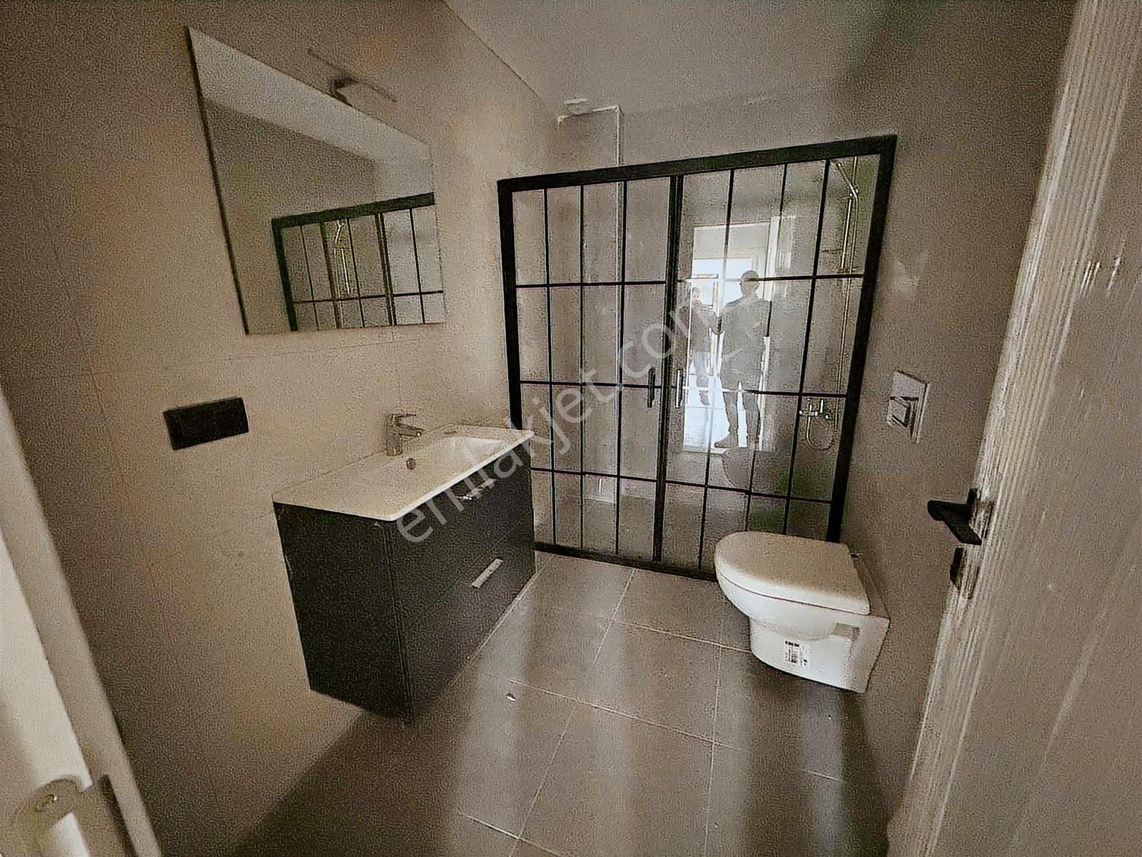 Kuşadası Davutlar Merkezde 2+1 Ferah Ve Uygun Fiyatlı - Görsel 23