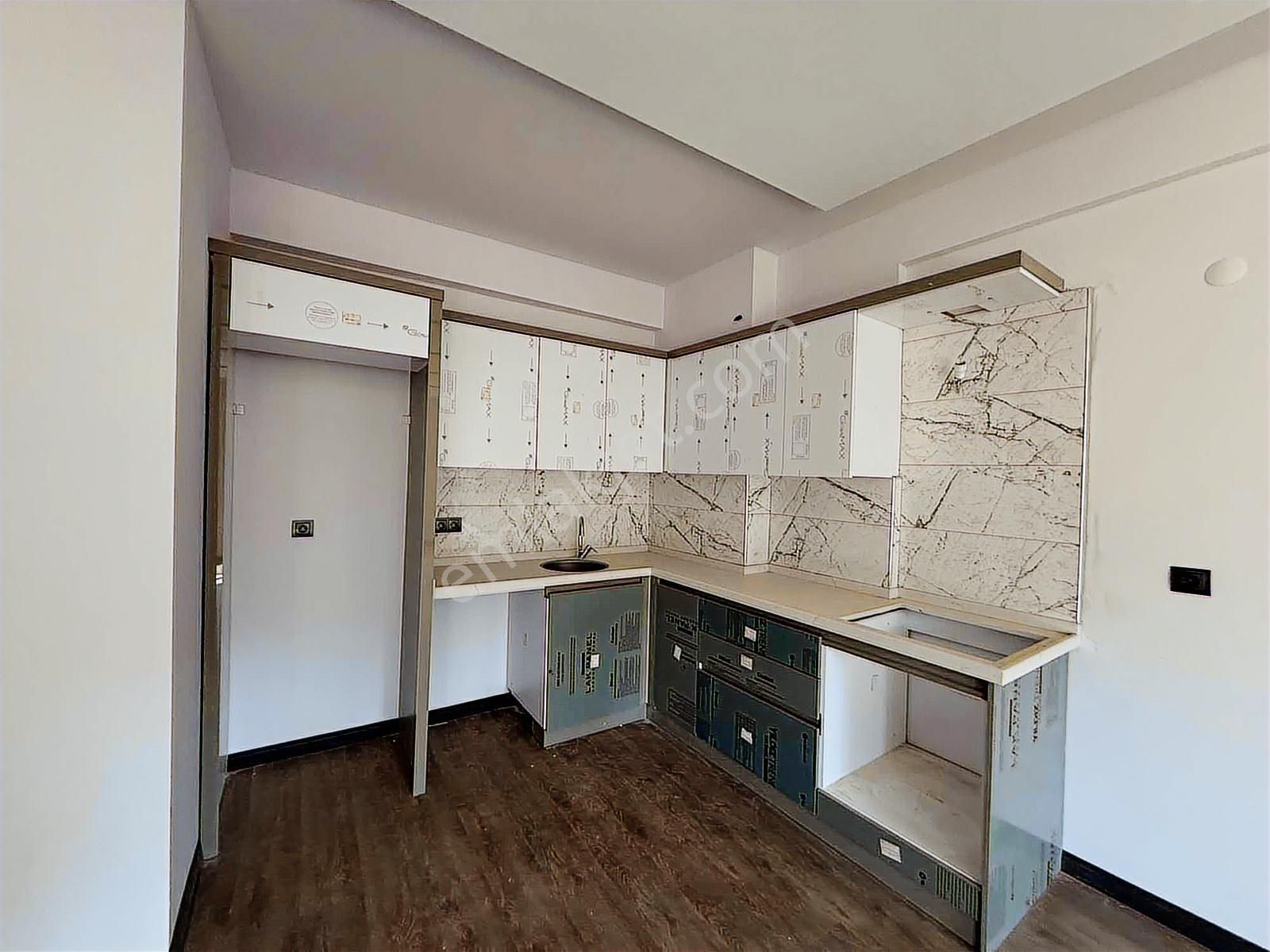 Kuşadası Davutlar Merkezde 2+1 Ferah Ve Uygun Fiyatlı - Görsel 19