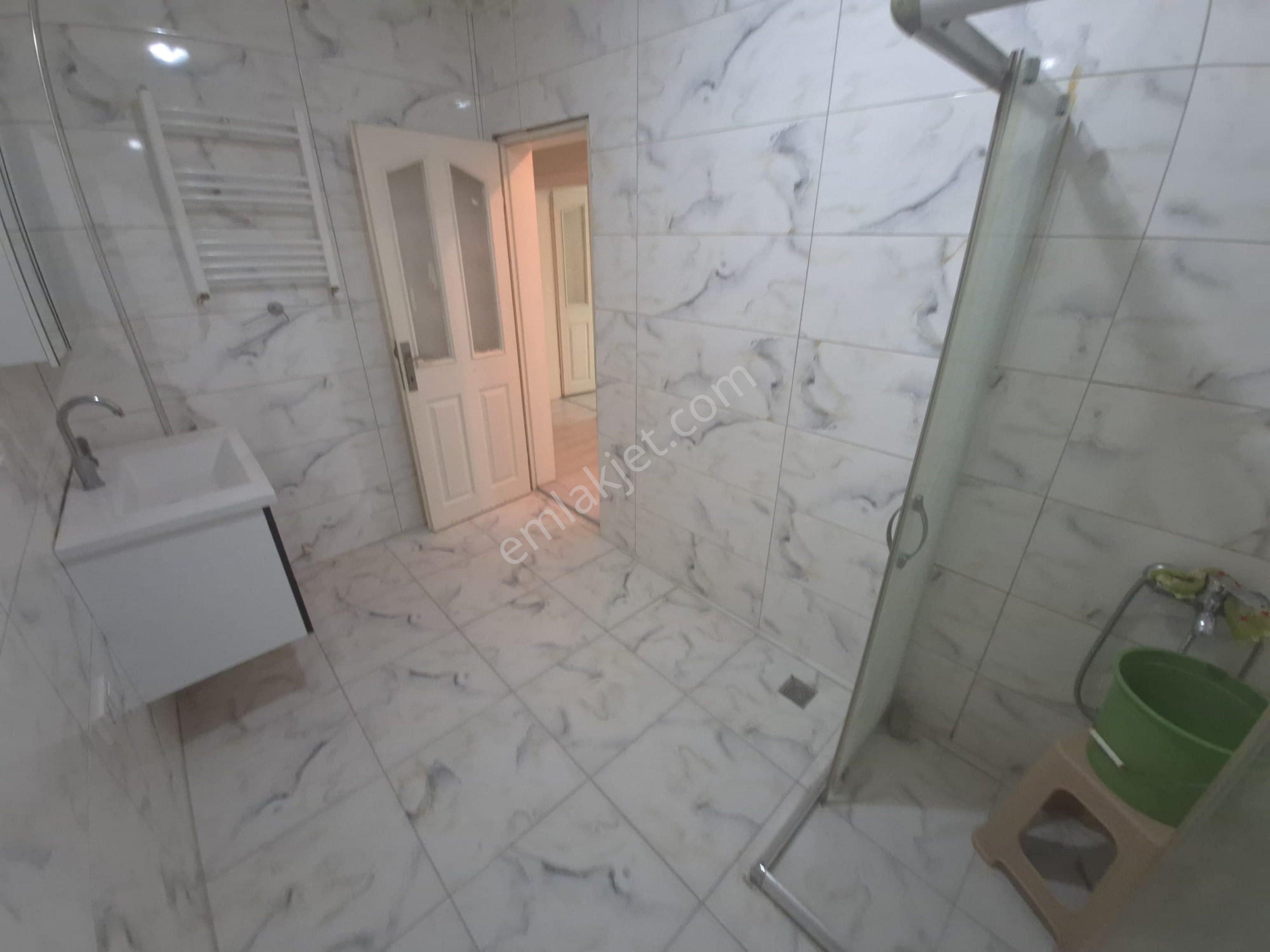 Karadeniz Mah 3+1 130 M2 5. Kat Temiz Tramvaya Yakın Kiralık Daire Asansör Yok - Görsel 12