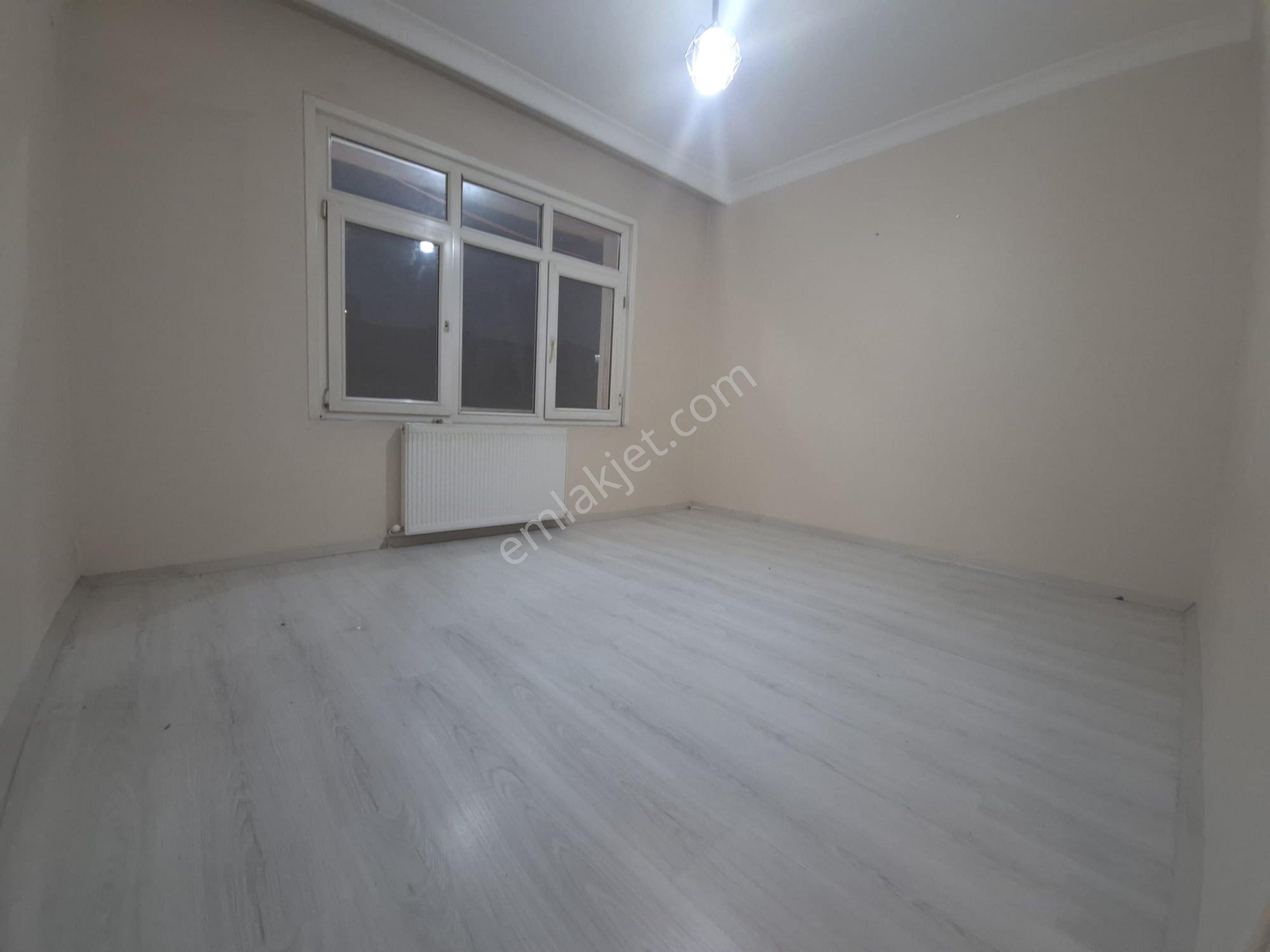 Karadeniz Mah 3+1 130 M2 5. Kat Temiz Tramvaya Yakın Kiralık Daire Asansör Yok - Görsel 8