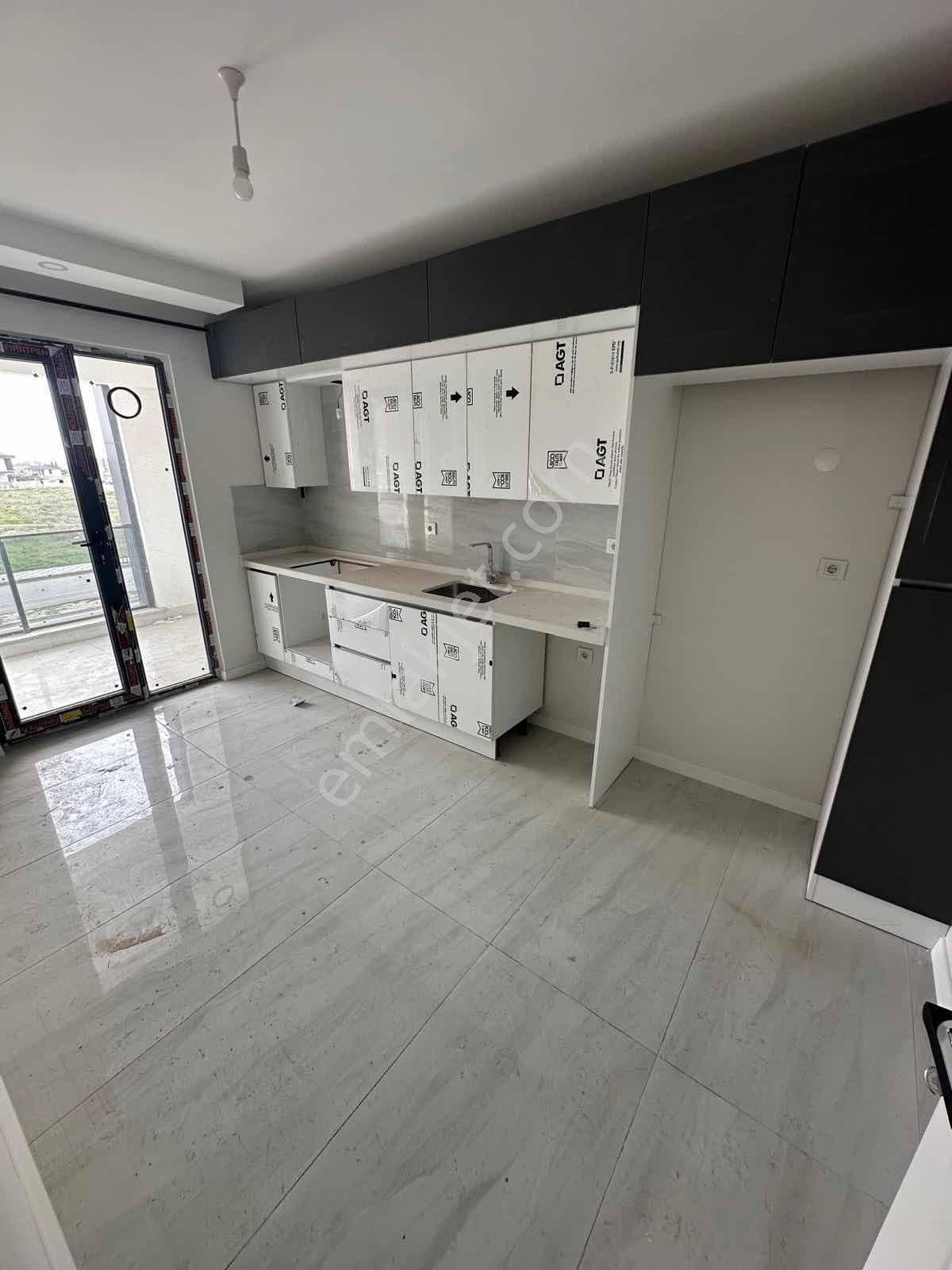 Rumeli Mahallesin De Havuzlu Site İçi Yatay Mimari 3+1 Daire - Görsel 2