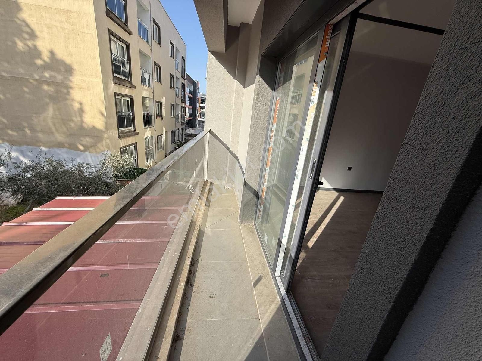 Kuşadası Davutlarda Satılık Son Uygun Fiyata 1+1 Daire - Görsel 8