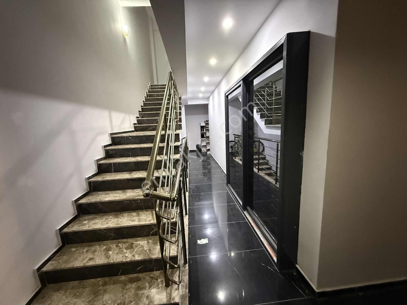 Kuşadası Davutlarda Satılık Son Uygun Fiyata 1+1 Daire - Görsel 5