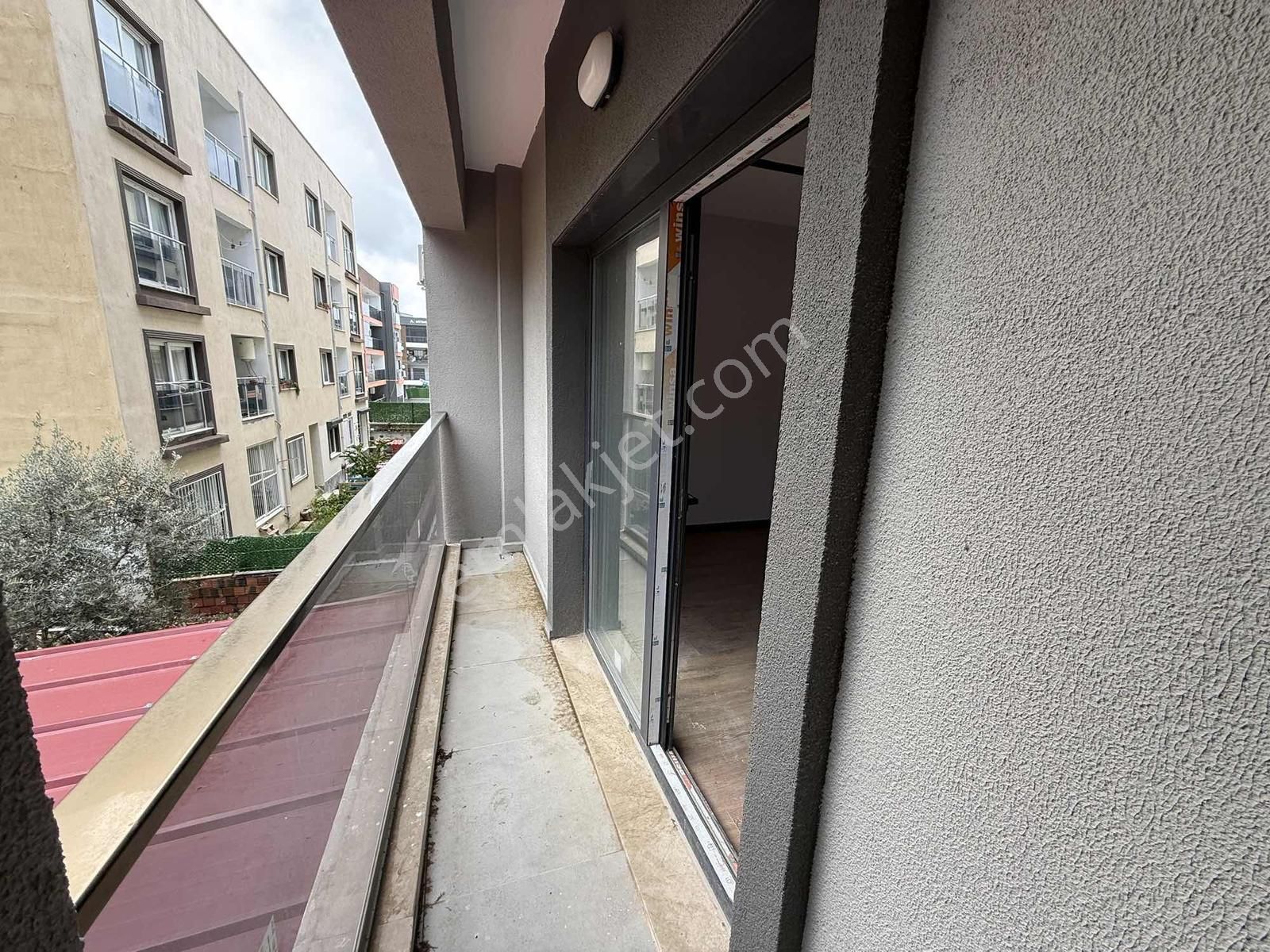 Kuşadası Davutlarda Satılık Son Uygun Fiyata 1+1 Daire - Görsel 10