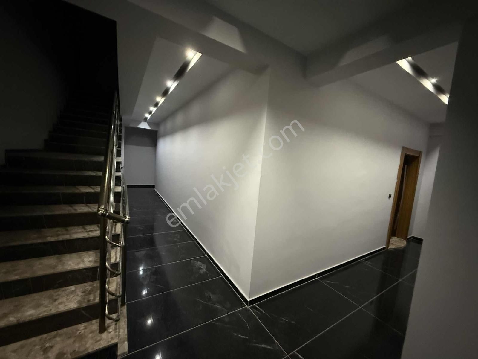 Kuşadası Davutlarda Satılık Son Uygun Fiyata 1+1 Daire - Görsel 16