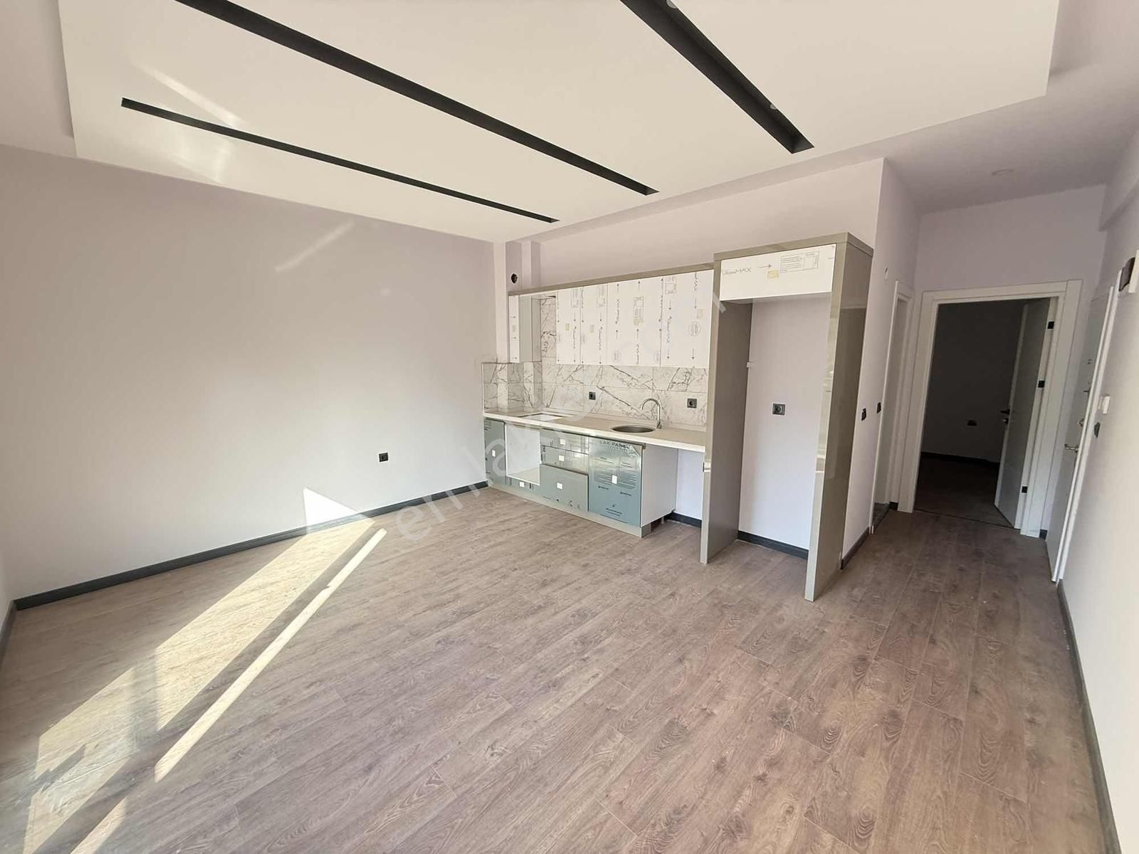 Kuşadası Davutlarda Satılık Son Uygun Fiyata 1+1 Daire