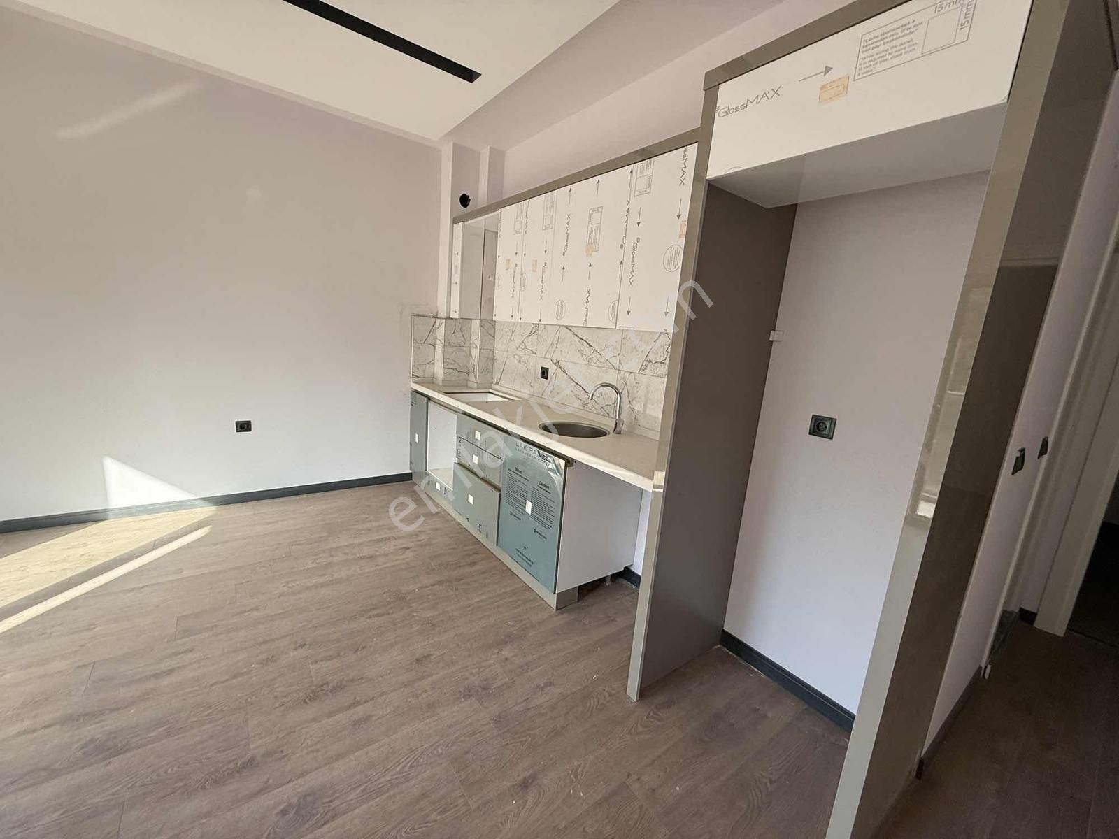 Kuşadası Davutlarda Satılık Son Uygun Fiyata 1+1 Daire - Görsel 12