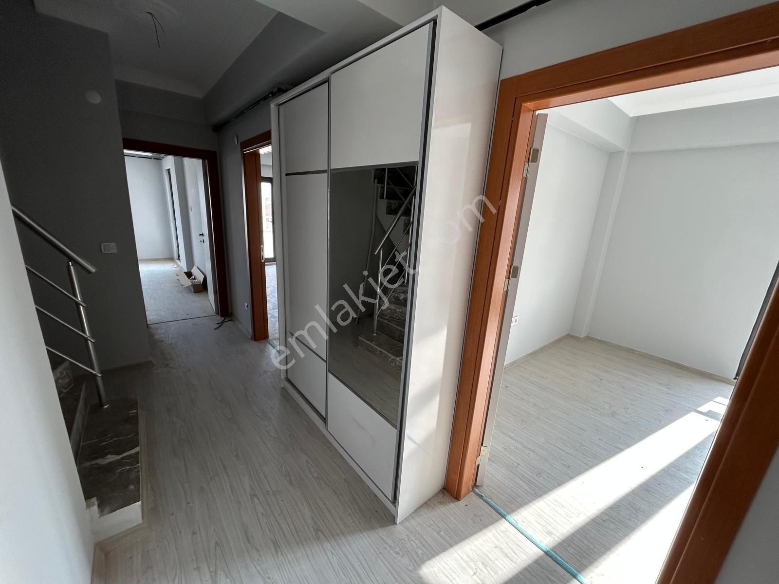 Canyapı'dan Solugan Camii Mevkiinde 3+1 Sıfır Süper Dubleks - Görsel 24