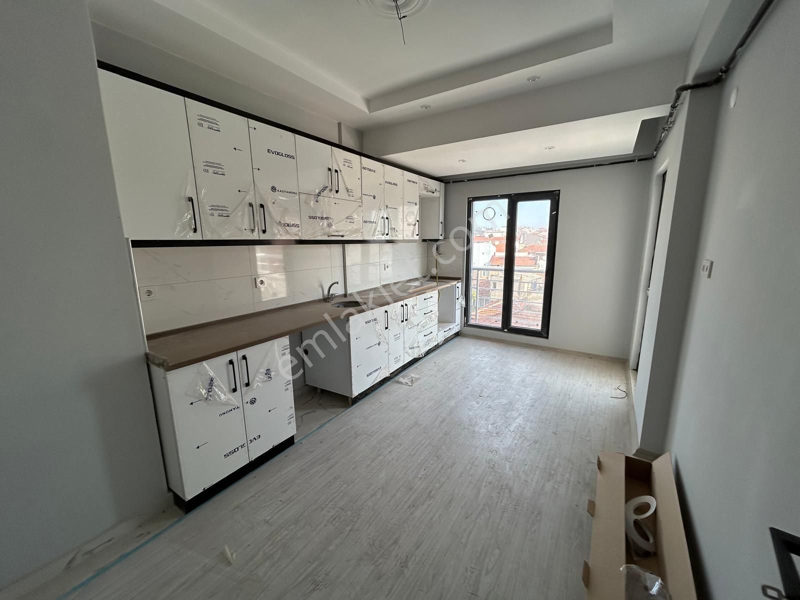 Canyapı'dan Solugan Camii Mevkiinde 3+1 Sıfır Süper Dubleks