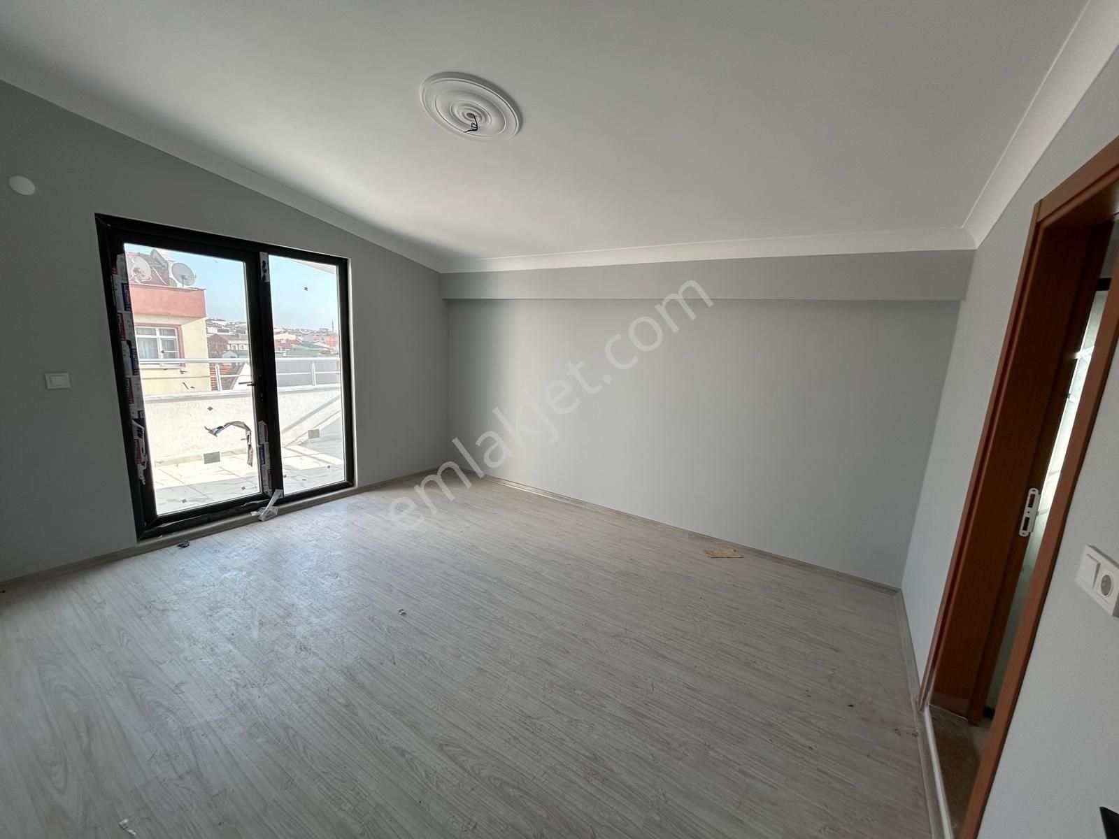 Canyapı'dan Solugan Camii Mevkiinde 3+1 Sıfır Süper Dubleks - Görsel 9