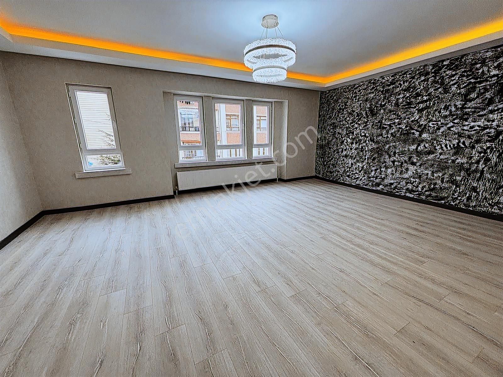 Atapark Da Ultra Lüx Yapılı Genis M2 Orta Kat 4+1 Satılık Daire - Görsel 22