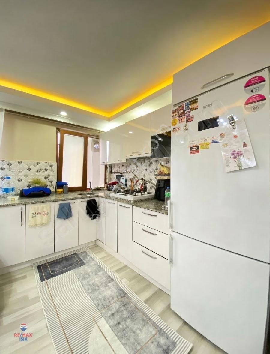 Çekmeköy Merkez Mahallesi'nde Lüks 2+1 Daireniz Sizi Bekliyor - Görsel 18