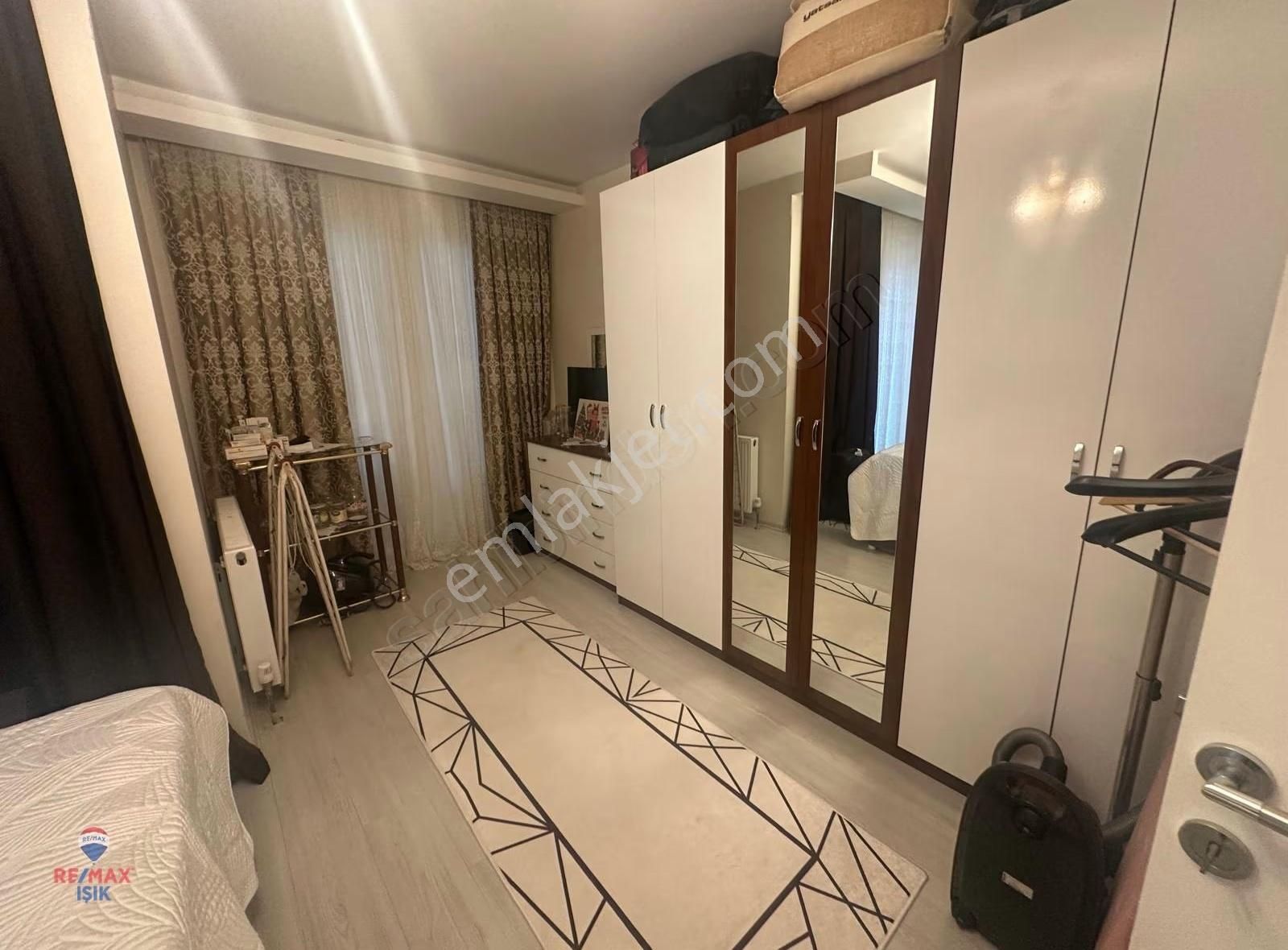 Sancaktepe Envarev Sitesinde 1+1 Kapalı Mutfaklı Satılık Daire - Görsel 16