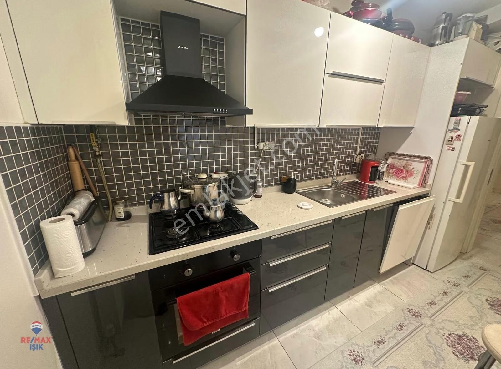 Sancaktepe Envarev Sitesinde 1+1 Kapalı Mutfaklı Satılık Daire - Görsel 4