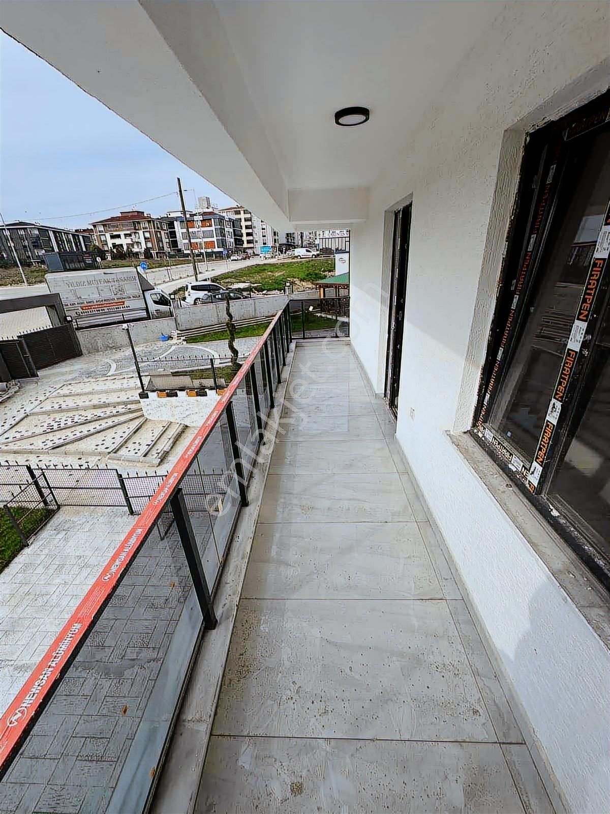 Rumeli Mahallesin De 2+1 Havuzlu Site İçi Satılık Daire - Görsel 2