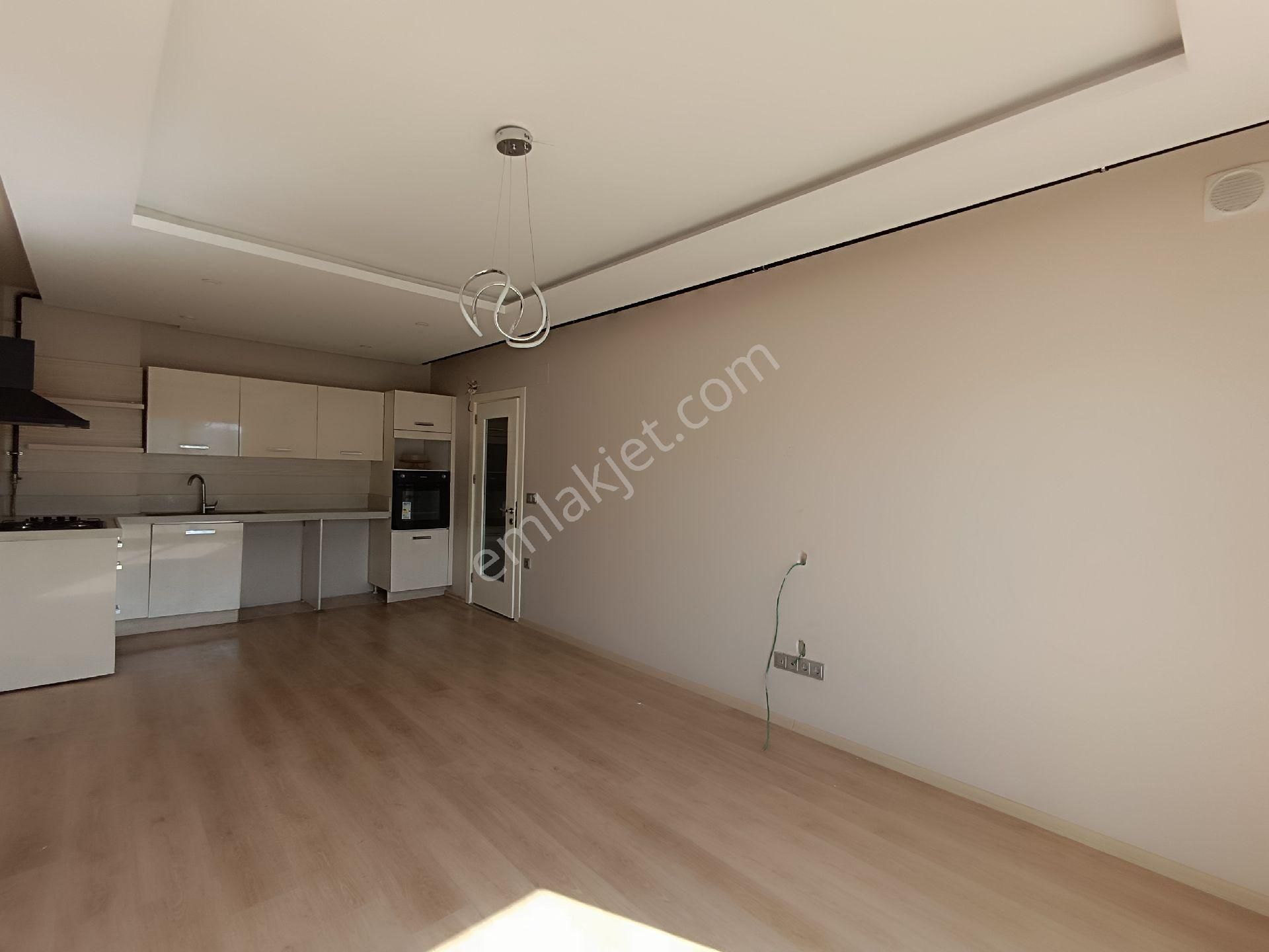 100. Yıl Mahallesi Kriminal Civarı 2+1 Açık Mutfak Doğalgazlı+ankastre Setli - Görsel 6