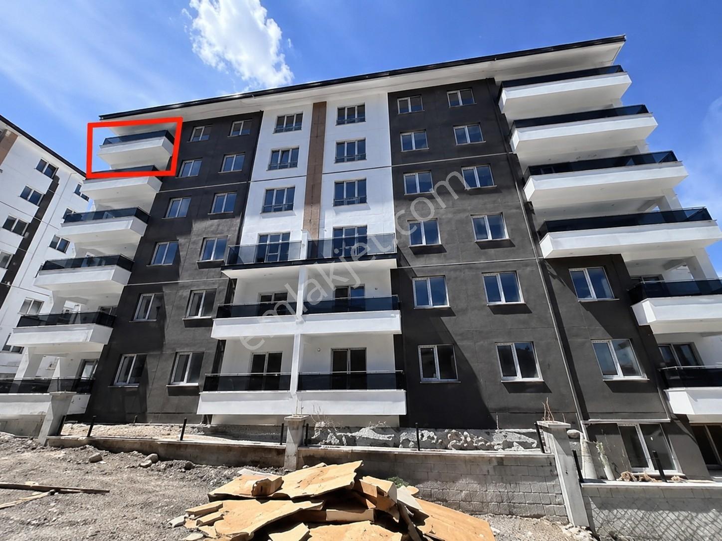 Ekin Group'tan Pazar Pazarı Yanı Ultra Lüks 3+1 Satılık Daire