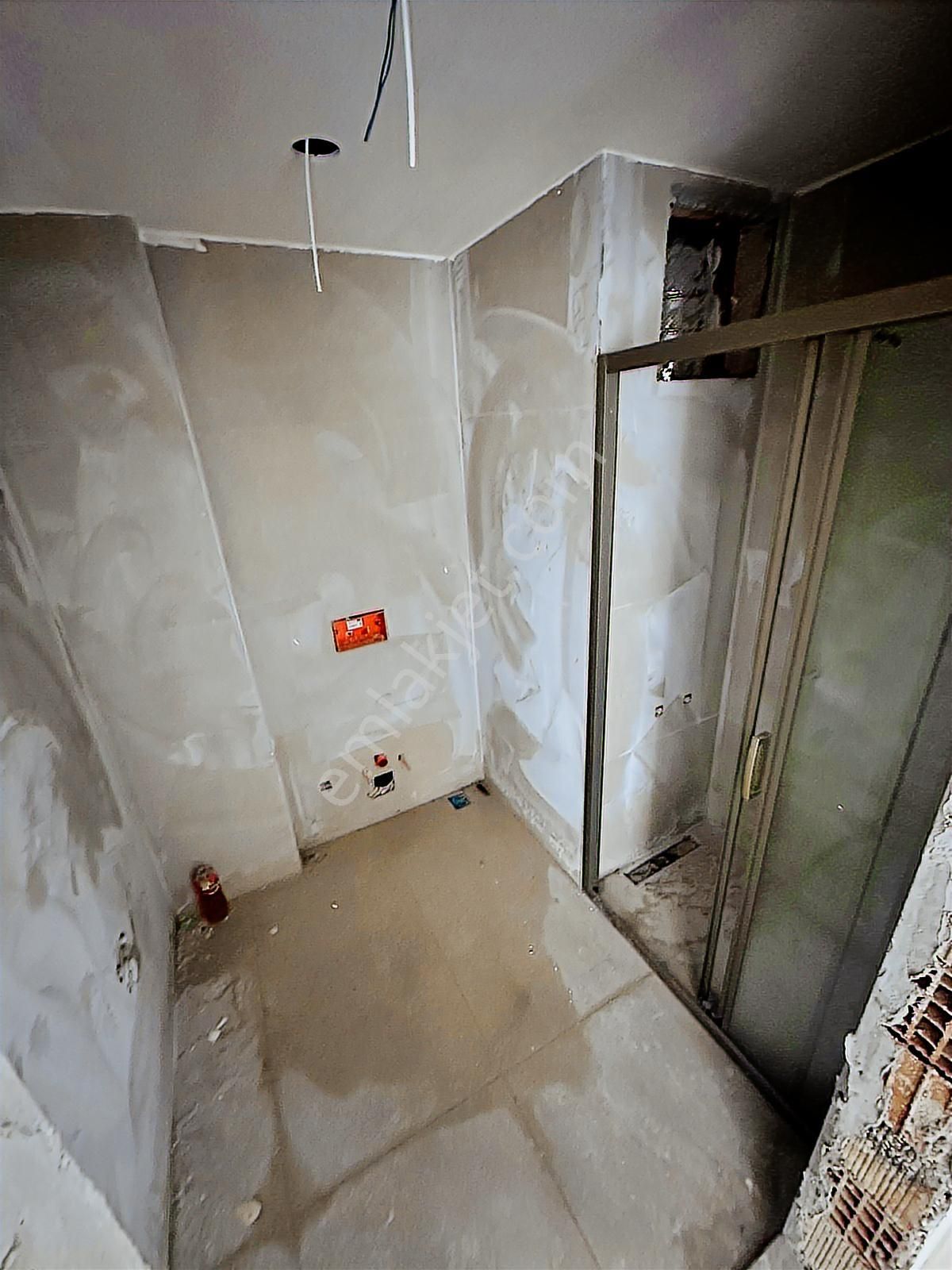 Mükemmel Konumda Deniz Manzaralı Satılık 2+0 Daire - Görsel 3