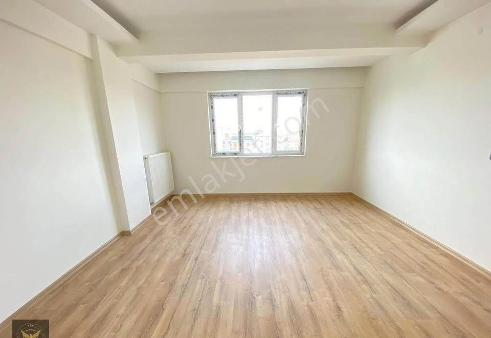 Esenyurt Güzelyurt Mah Metrobüse Yürüme Mesafesinde 3+1 Dairemiz - Görsel 6