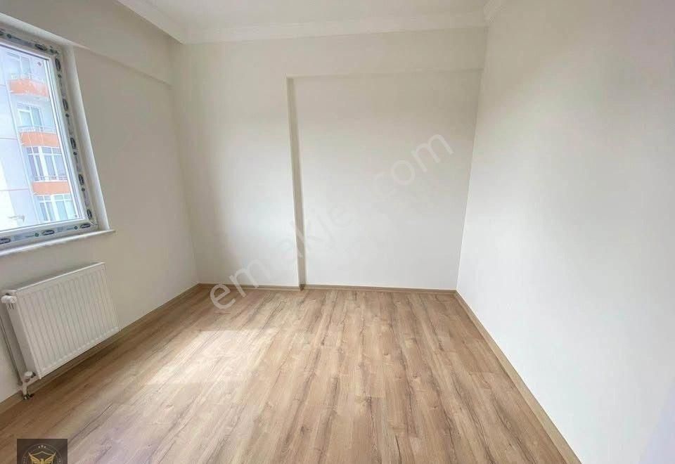 Esenyurt Güzelyurt Mah Metrobüse Yürüme Mesafesinde 3+1 Dairemiz - Görsel 2