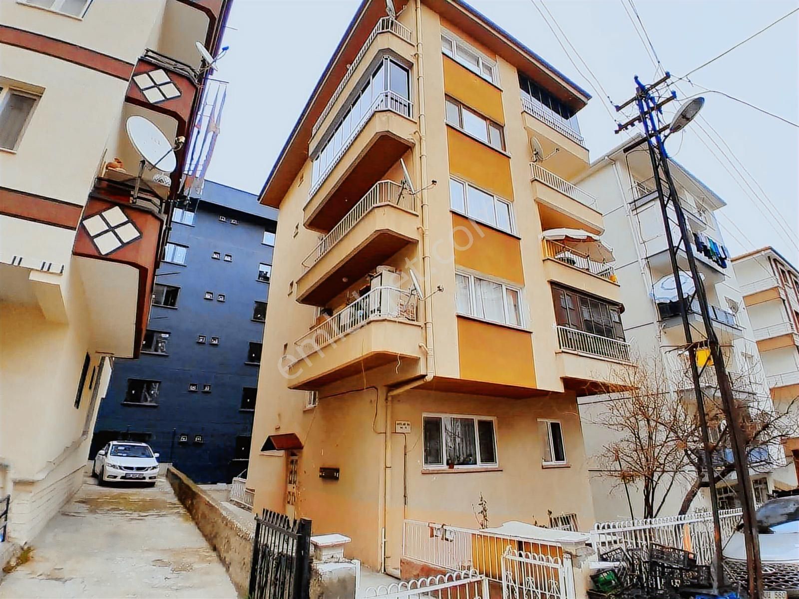 Arslan Emlaktan 2+1 Eşyalı Kiralık Metro'ya 2 Dk