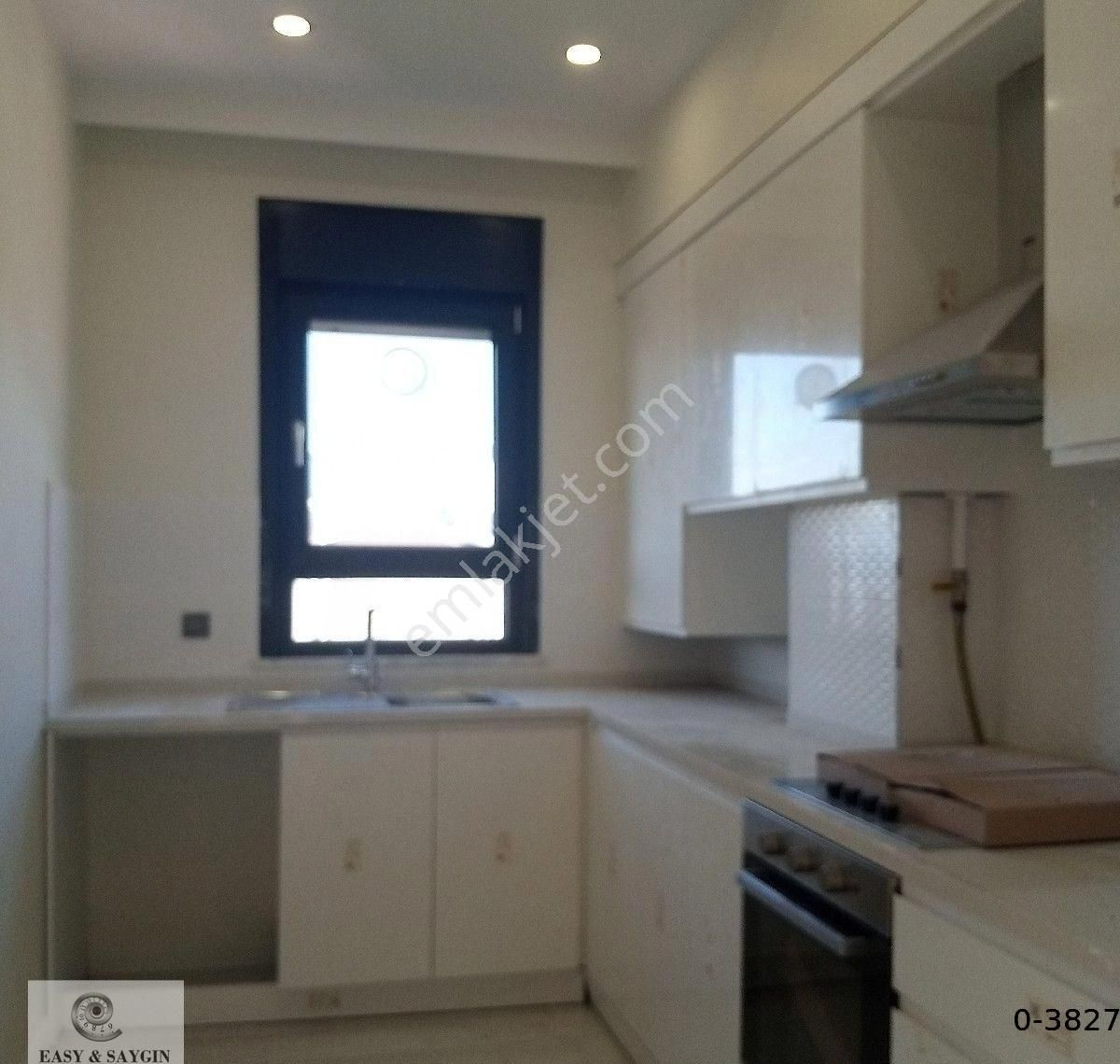 Dikilitas Ana Cadde Üzerinde Kapali Otoparkli Kapali Mutfak Tum Cepheleri Acik 2+1 - Görsel 8