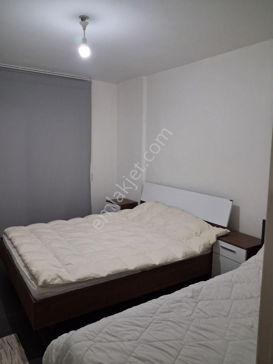 Kuşadasında Havuzlu Güvenlikli Bahçe Katı Eşyalı 2+1 - Görsel 29