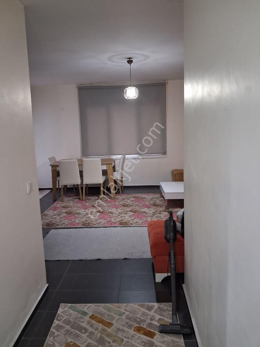 Kuşadasında Havuzlu Güvenlikli Bahçe Katı Eşyalı 2+1 - Görsel 26