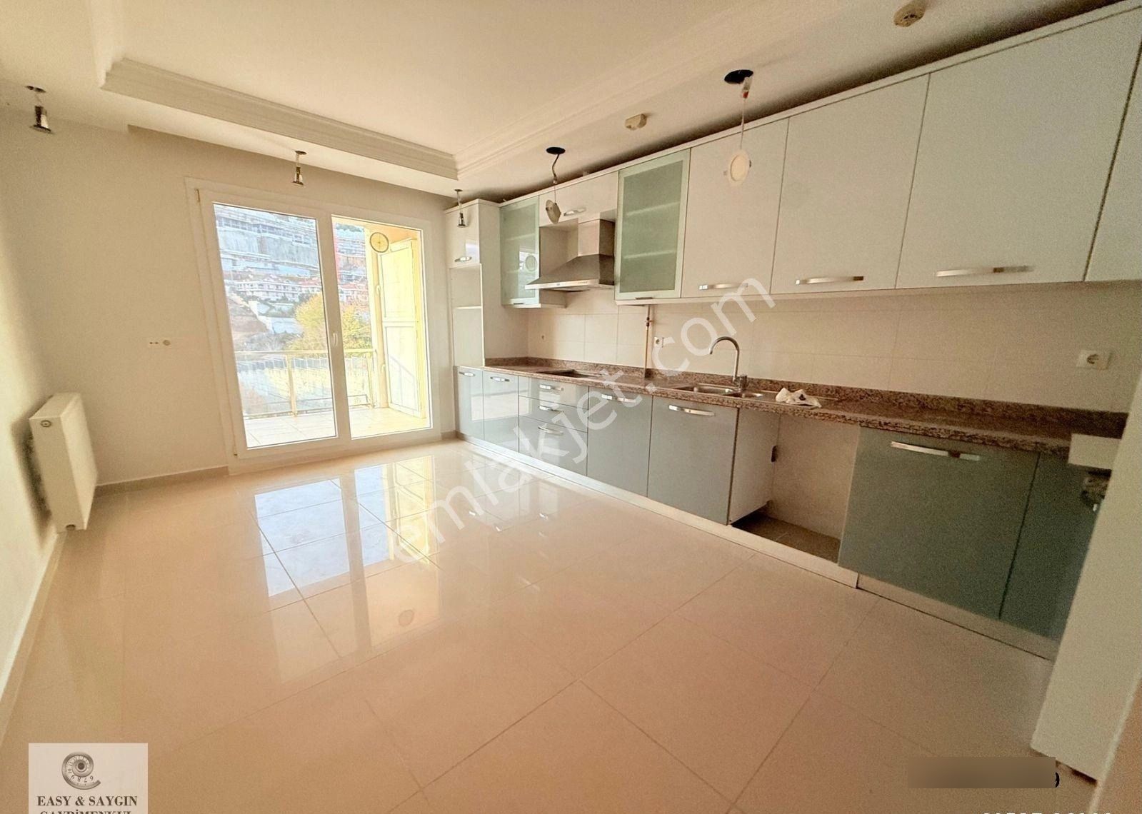 Sarıyerde Tünele 3 Dk Villa Tadında Çatı Dublex Sitede Havuzlu Ufku Açık Büyük Daire Teraslı Boş - Görsel 28