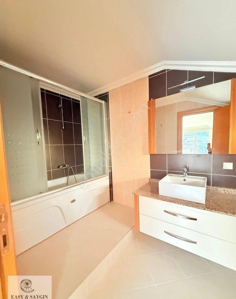 Sarıyerde Tünele 3 Dk Villa Tadında Çatı Dublex Sitede Havuzlu Ufku Açık Büyük Daire Teraslı Boş - Görsel 27