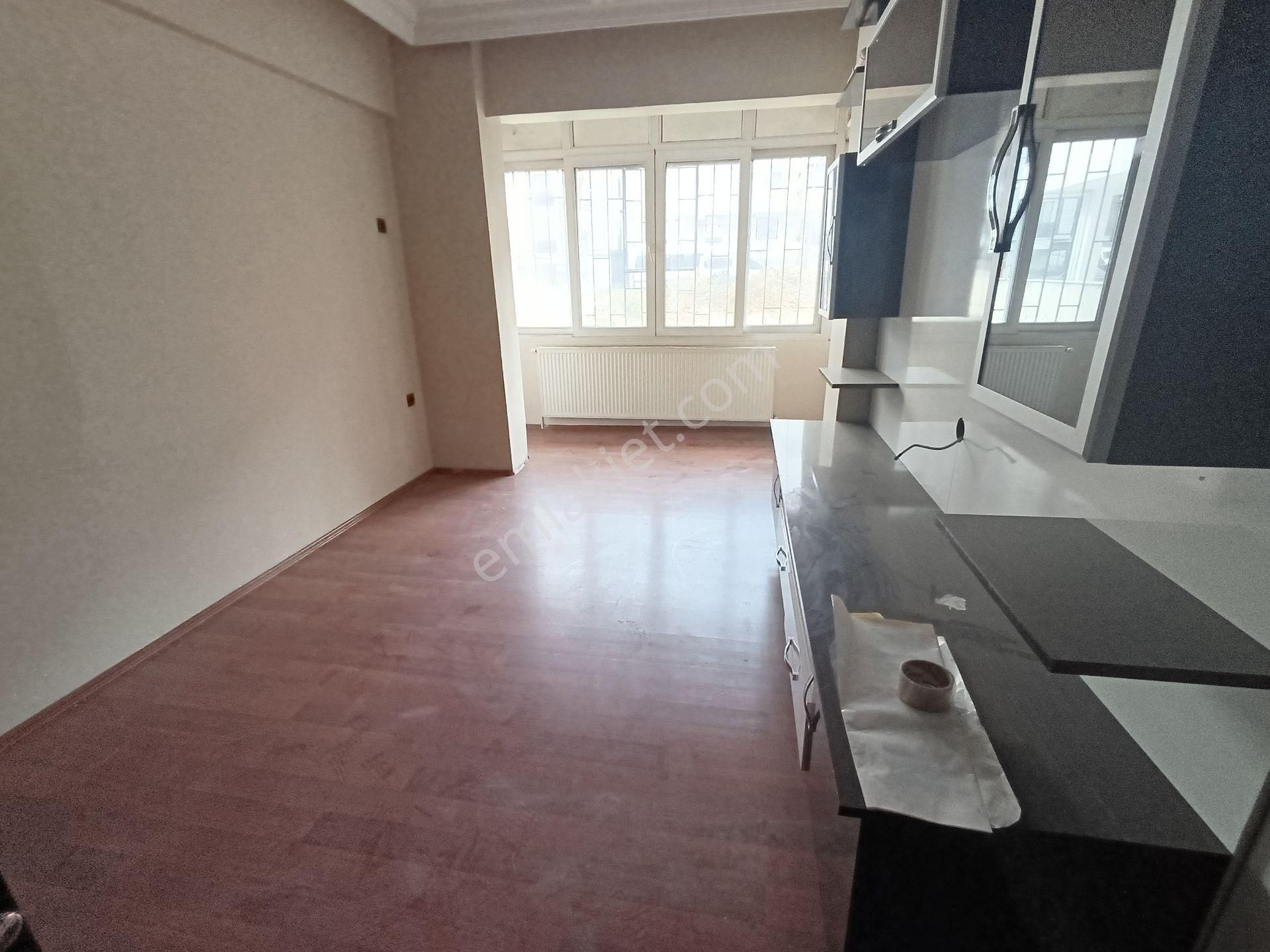 Pendik Güzelyalı E-5 Altında Kiralık 2+1 75m2 Balkonlu E-5 Yakın Daire - Görsel 11