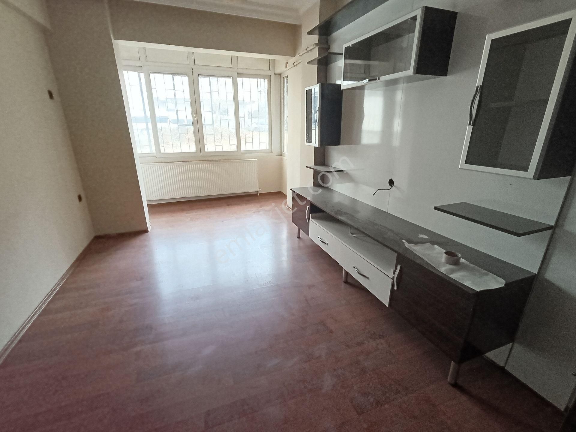Pendik Güzelyalı E-5 Altında Kiralık 2+1 75m2 Balkonlu E-5 Yakın Daire - Görsel 13
