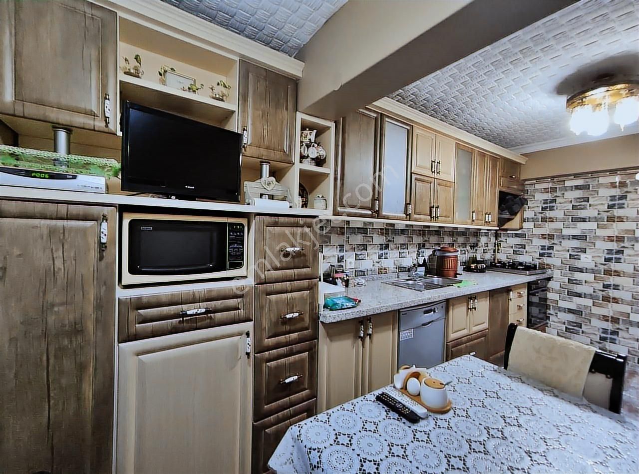 Gamze Emlak'tan Malazgirt'te^bulvar Üzeri^muazzam Yapı'da Teras!