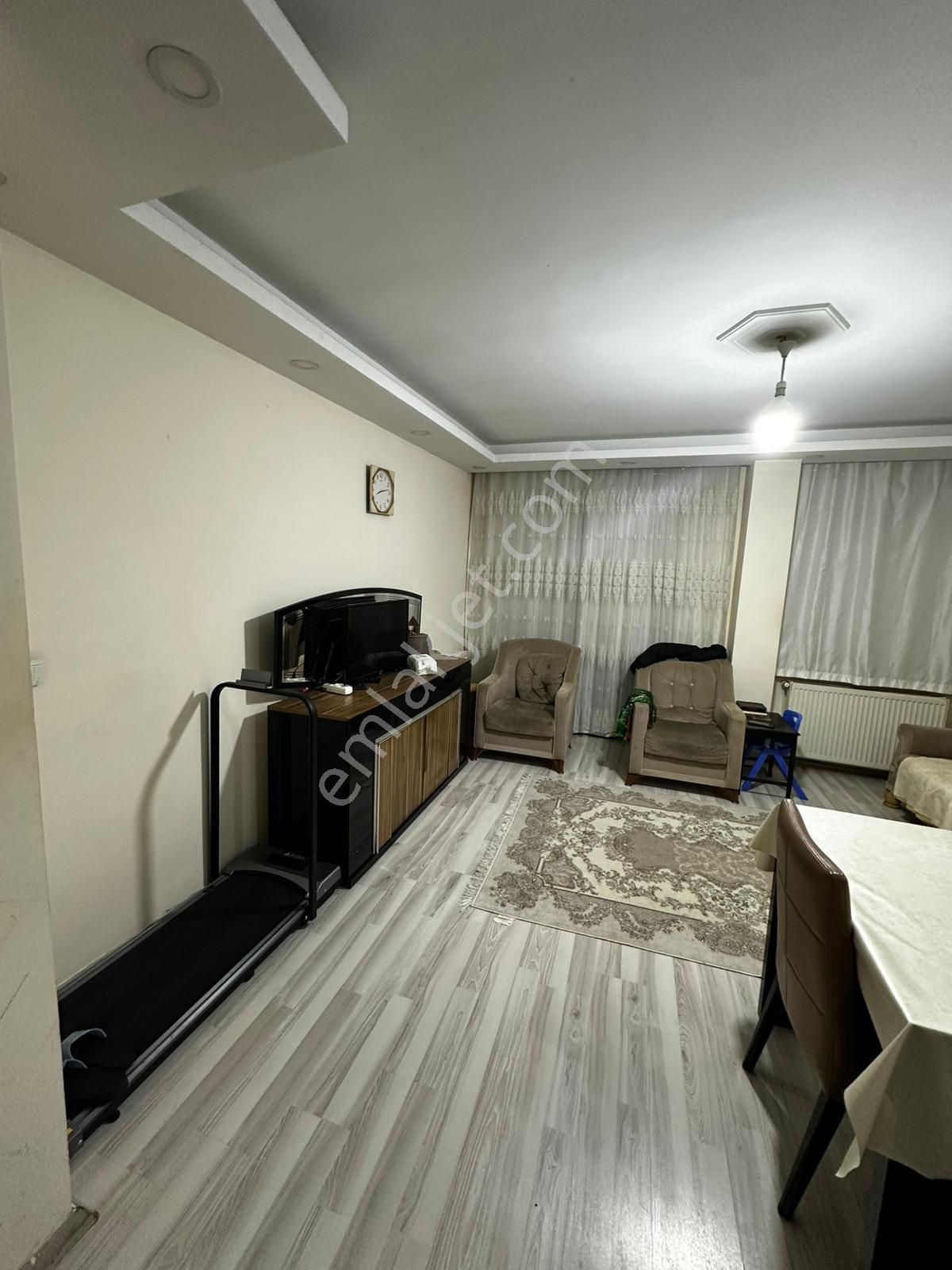 Tevfikbey De 90 M2 Balkonlu 2+1 Yüksek Giriş Yeni Bina