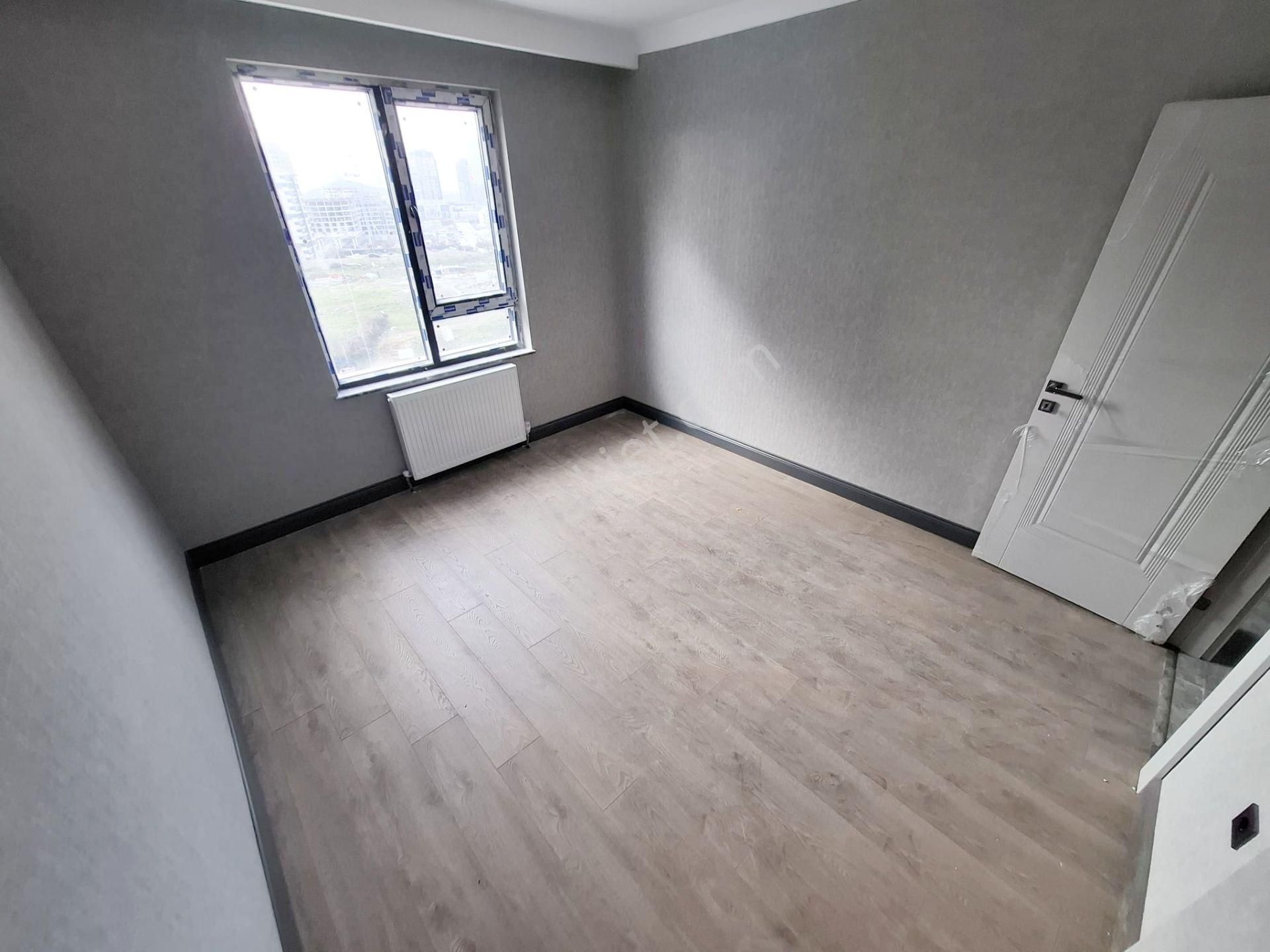 Ovacık'ta Oturuma Hazır Cadde Üzerinde 4.5+1 Lüx Yapılı - Görsel 15