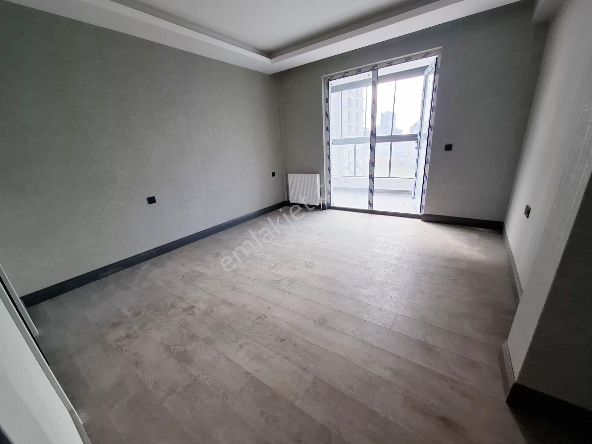 Ovacık'ta Oturuma Hazır Cadde Üzerinde 4.5+1 Lüx Yapılı - Görsel 28