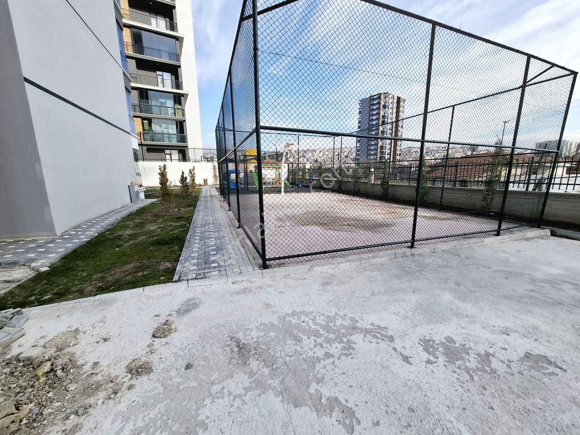 Ovacık'ta Oturuma Hazır Cadde Üzerinde 4.5+1 Lüx Yapılı - Görsel 33