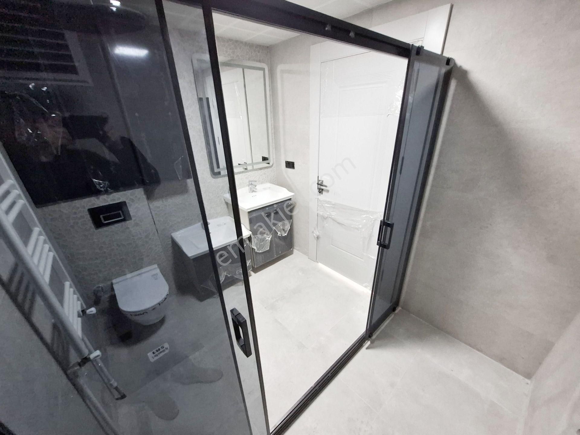 Ovacık'ta Oturuma Hazır Cadde Üzerinde 4.5+1 Lüx Yapılı - Görsel 23