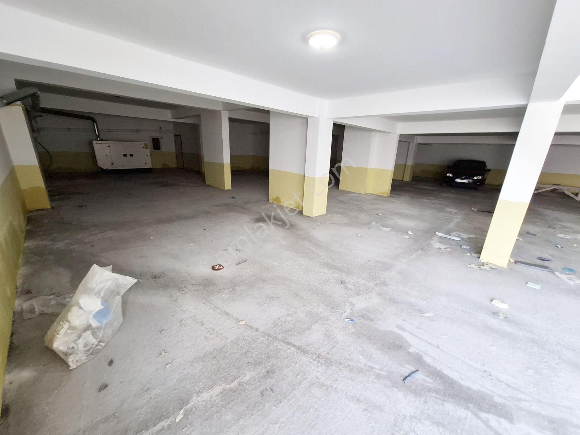 Ovacık'ta Oturuma Hazır Cadde Üzerinde 4.5+1 Lüx Yapılı - Görsel 32