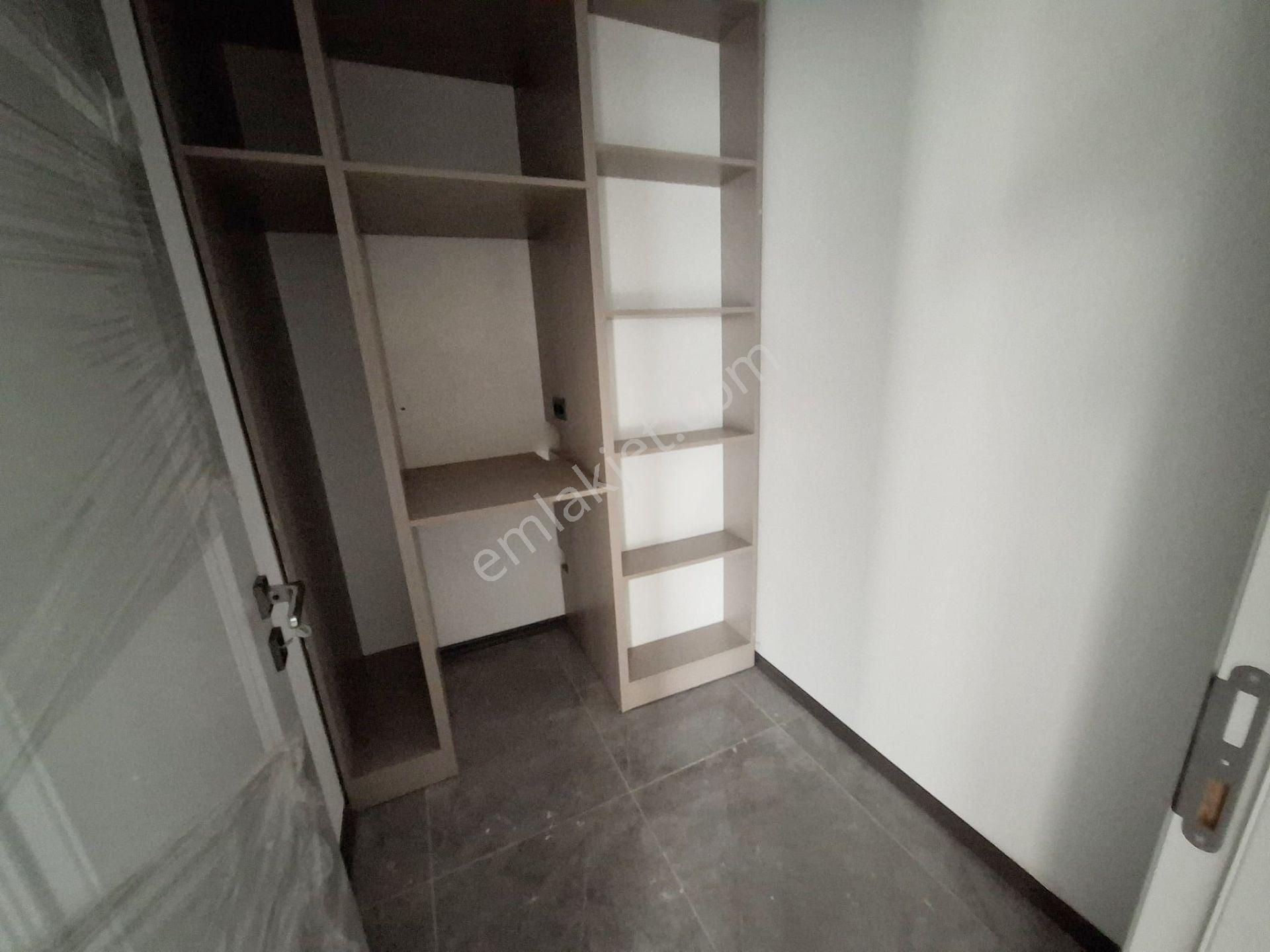 Ovacık'ta Oturuma Hazır Cadde Üzerinde 4.5+1 Lüx Yapılı - Görsel 22