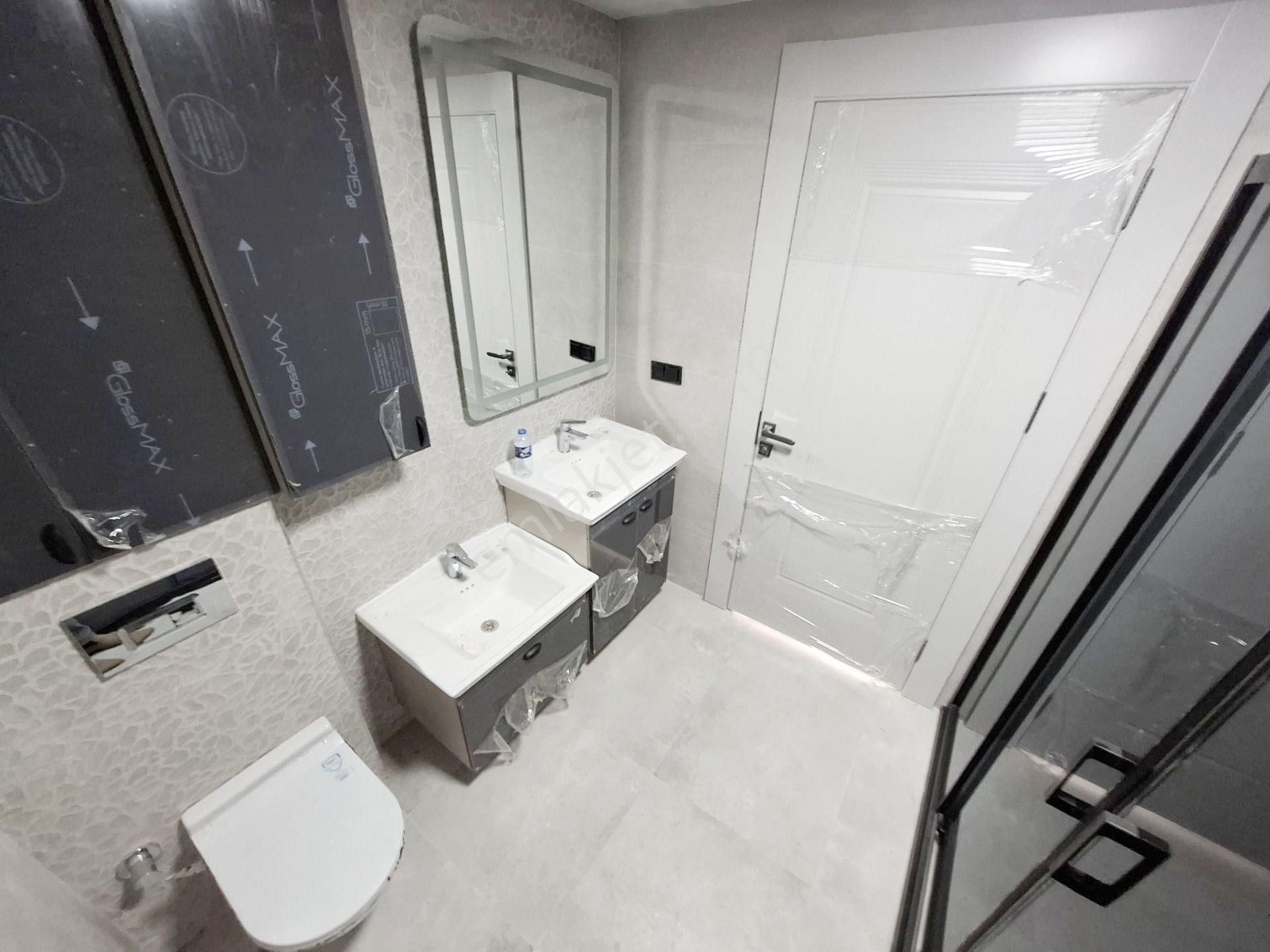 Ovacık'ta Oturuma Hazır Cadde Üzerinde 4.5+1 Lüx Yapılı - Görsel 17