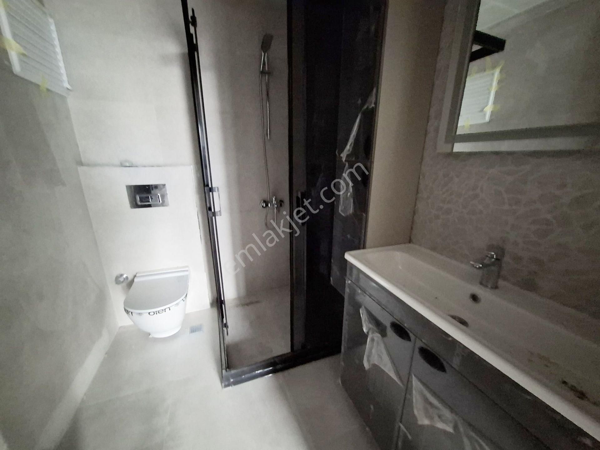 Ovacık'ta Oturuma Hazır Cadde Üzerinde 4.5+1 Lüx Yapılı - Görsel 27